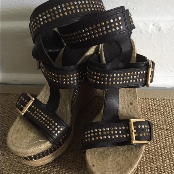 Alexander McQueen - Picture 3 of 4